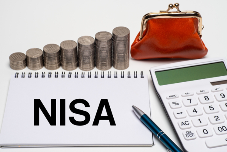 NISA口座は2つ持てない？成長投資枠とつみたて投資枠の正しい使い分け